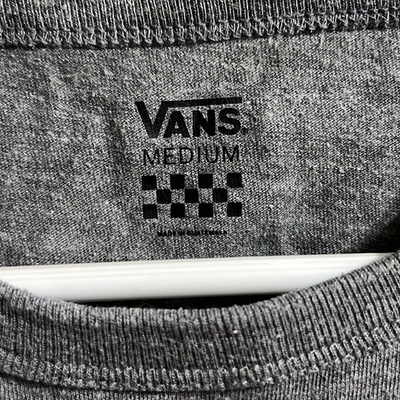 Vans Women’s Graphic Tee size medium - Picture 3 of 5